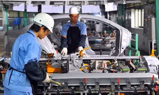 Thu ngân sách từ xuất nhập khẩu gần 380.000 tỷ đồng