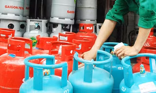 Giá gas vượt 650.000 đồng/bình 12kg
