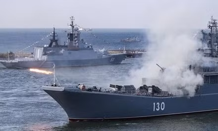 Nga lo đối phó khi Ukraine mở mặt trận mới trên Biển Azov