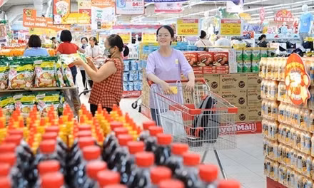 Bộ Công Thương đang tăng cường bảo đảm nguồn cung hàng hóa thiết yếu và công tác kiểm tra, giám sát việc kê khai giá 