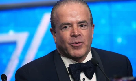 Ông chủ Hoa hậu Hoàn vũ bỏ trốn 