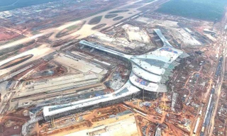 Cân nhắc kỹ khi chuyển toàn bộ chuyến bay quốc tế từ Tân Sơn Nhất về Long Thành