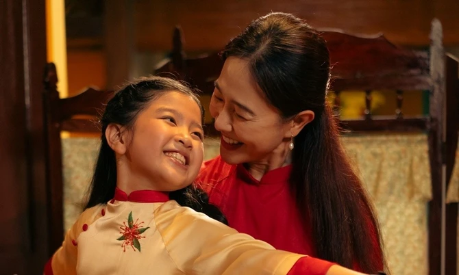 Lời mẹ dặn con gái đầy xúc động trong bộ phim Cảm Ơn Người Đã Thức Cùng Tôi