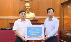Bí thư chi bộ tham mưu phát động chương trình ủng hộ hàng nghìn tỷ đồng khắc phục hậu quả bão lũ