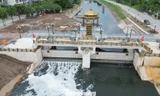 Đập tràn sông Tô Lịch đã giữ được mực nước trên sông 3,5 mét