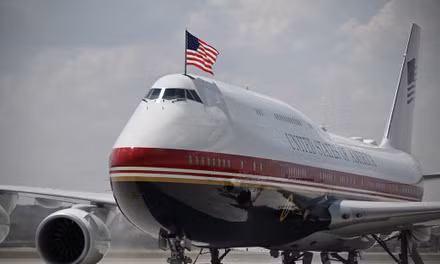 Đằng sau chuyện Tổng thống Mỹ Trump đột ngột thôi dùng chuyên cơ Qatar tặng