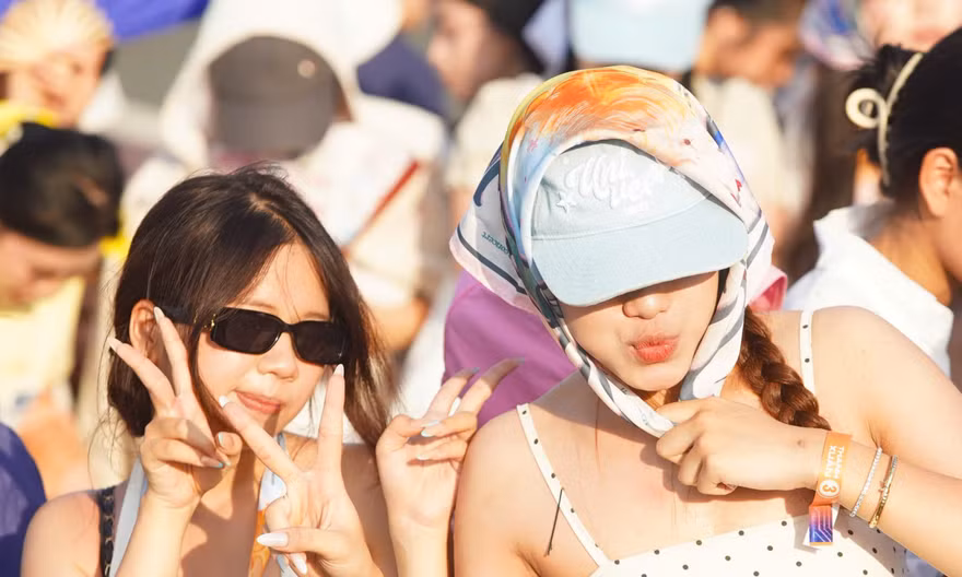 Fan Buitruonglinh chiếm vị trí 'đắc địa' ở concert Thanh xuân