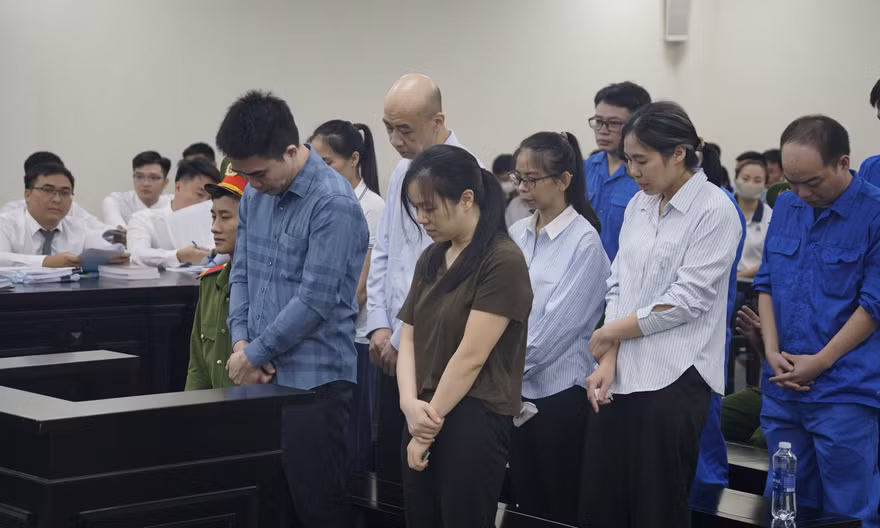 Cựu Cục phó Hải quan nhờ cấp dưới 'đóng giả' doanh nghiệp đi hối lộ cán bộ Cục Quản lý dược