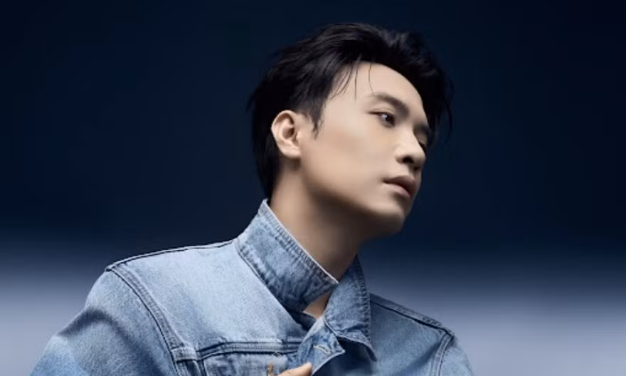 Nghịch lý ca sĩ Việt