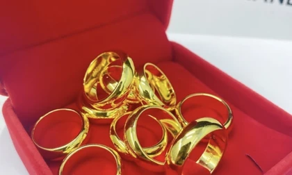 Giá vàng đồng loạt tăng rất mạnh 