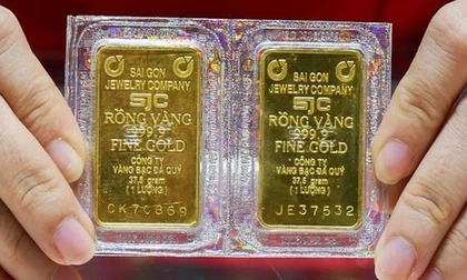 Giá vàng đồng loạt giảm rất mạnh 
