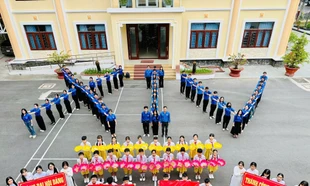 Tuổi trẻ TPHCM, Vĩnh Long chào mừng Đại hội Đảng toàn quốc lần thứ XIV