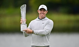 Eagle ngoạn mục đưa Rory McIlroy lên đỉnh vinh quang Irish Open, nối dài năm thi đấu rực rỡ