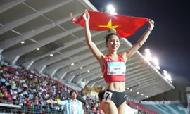 Lê Thị Cẩm Tú và khoảnh khắc một ngôi sao bước ra ánh sáng