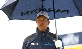 Cựu đội trưởng Ryder Cup tìm đường trở lại DP World Tour sau 'cú rơi hạng' tại LIV Golf