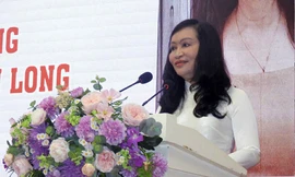 Trao bằng tốt nghiệp cho gần 600 tân cử nhân, kỹ sư hệ từ xa