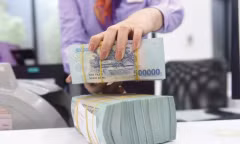 Tín dụng tăng nhanh hơn huy động: Áp lực thanh khoản và bài toán lãi suất