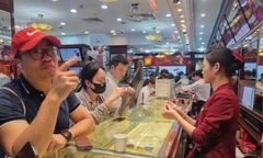 Giá vàng bất ngờ tăng
