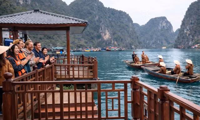 Khôi phục hát giao duyên trên làng chài đẹp nhất thế giới Cửa Vạn