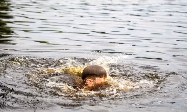 Hai cháu bé tử vong thương tâm khi tắm suối 