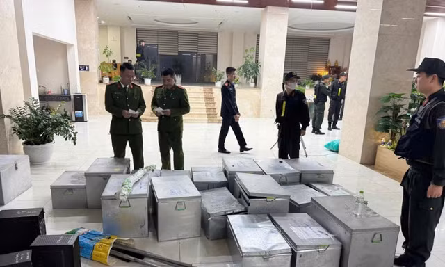 Bắt trùm 'cát lậu' Quảng Ninh, thu giữ nhiều vũ khí quân dụng và ma túy
