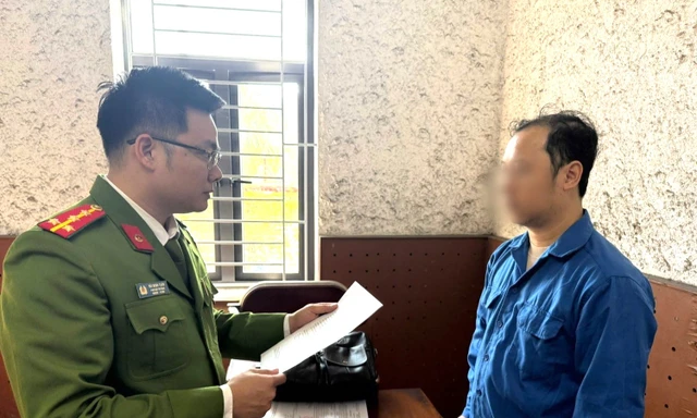 Cán bộ phường ở Quảng Ninh chiếm đoạt hơn 800 triệu đồng của người dân 