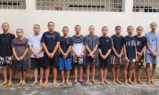 Triệt phá nhóm ‘tội phạm đường phố’ mang hung khí gây rối tại Đặc khu Vân Đồn