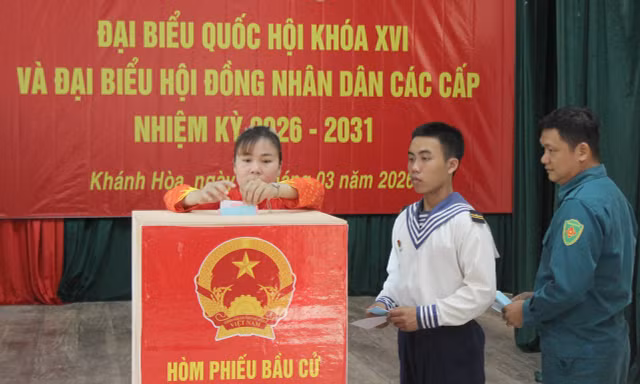 Hình ảnh bầu cử sớm ở đặc khu Trường Sa