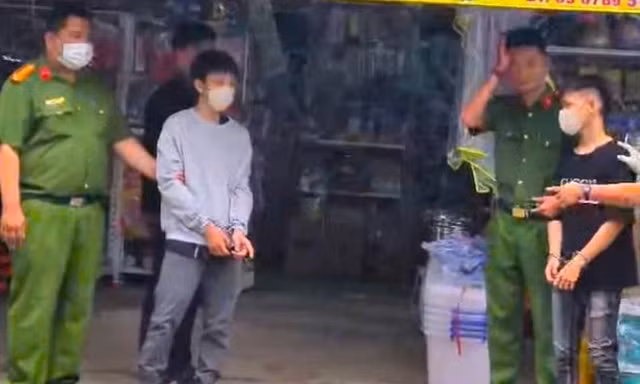 Hai nghi phạm sát hại người đàn ông trên vỉa hè ở Nha Trang bị bắt