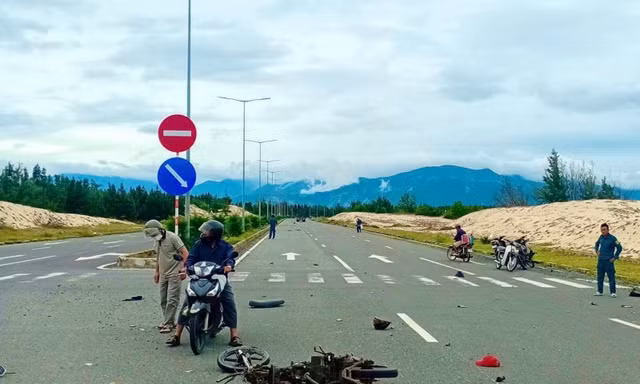 Tai nạn trên đường vào Khu kinh tế Vân Phong khiến một 'phượt thủ' tử vong