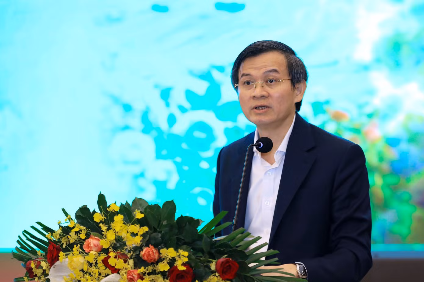6-pgsts-doan-minh-huan-uy-vien-bo-chinh-tri-giam-doc-hoc-vien-chinh-tri-quoc-gia-ho-chi-minh-phat-bieu-de-dan-hoi-thao1.jpg
