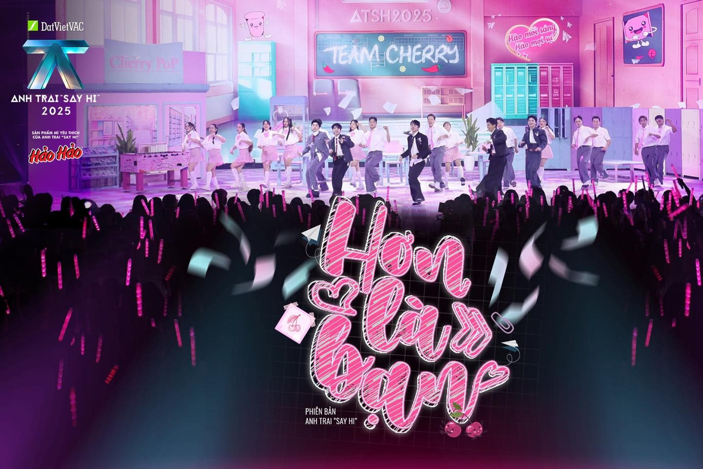 Phần phối khí của Hơn Là Bạn khéo léo và cân bằng.