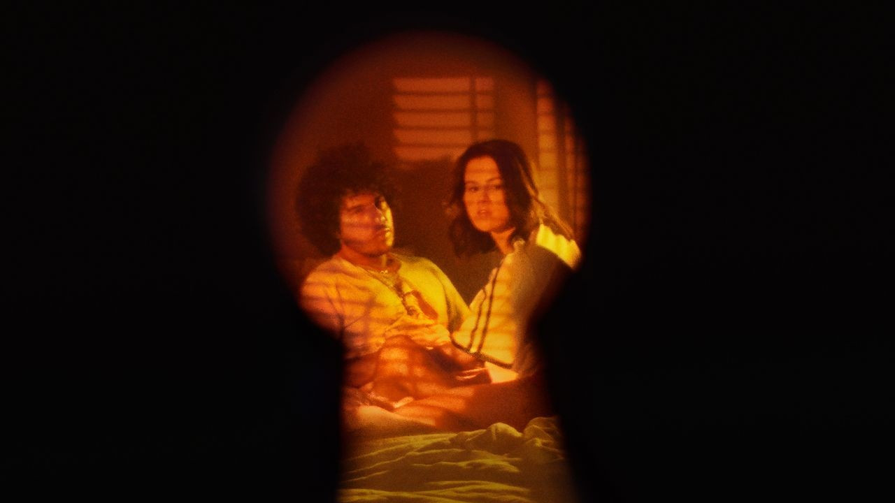 Selena Gomez trở lại với album phòng thu I Said I Love You First.