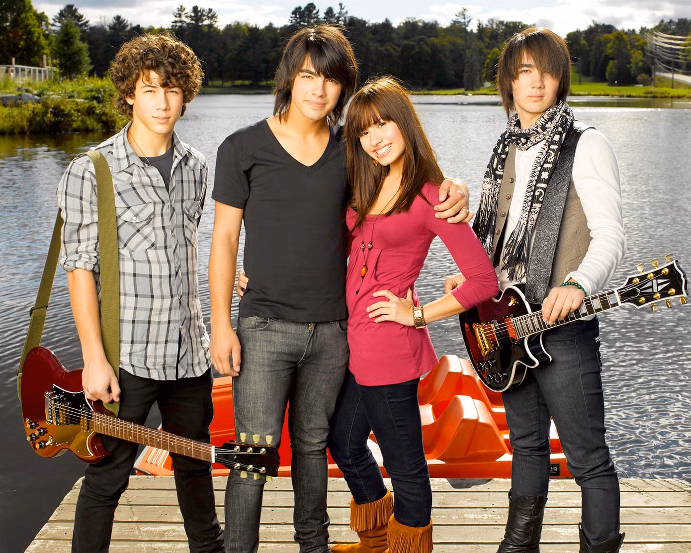 Camp Rock đưa tên tuổi Demi lên một tầm cao mới.