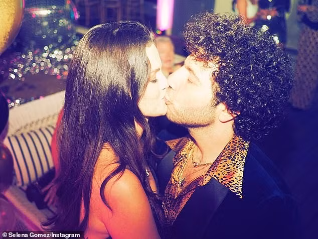 Selena Gomez tổ chức sinh nhật đón tuổi 33, cô bạn thân Taylor Swift góp mặt ảnh 3