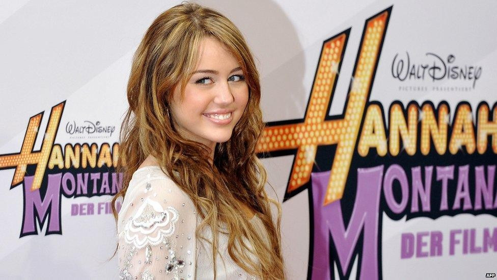 Các ca khúc của Hannah Montana liên tục đứng đầu bảng xếp hạng Billboard.