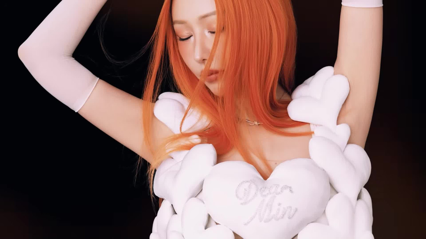 Chế Độ Im Lặng là một khoảnh khắc ấn tượng của album.