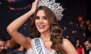 Dải sash phá vỡ các quy tắc ở Hoa hậu Hoàn vũ