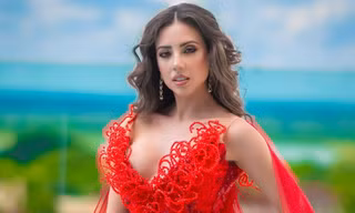 Nhan sắc thí sinh đầu tiên của Miss Charm 2026