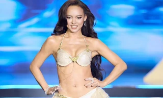 Mai Ngô dùng chiêu khi diễn áo tắm ở bán kết Miss Charm