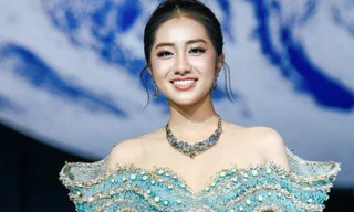 Hoa hậu Hà Trúc Linh làm vedette