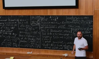  Ivan Remizov và bước ngoặt giải bài toán “bất khả thi” gần 200 năm