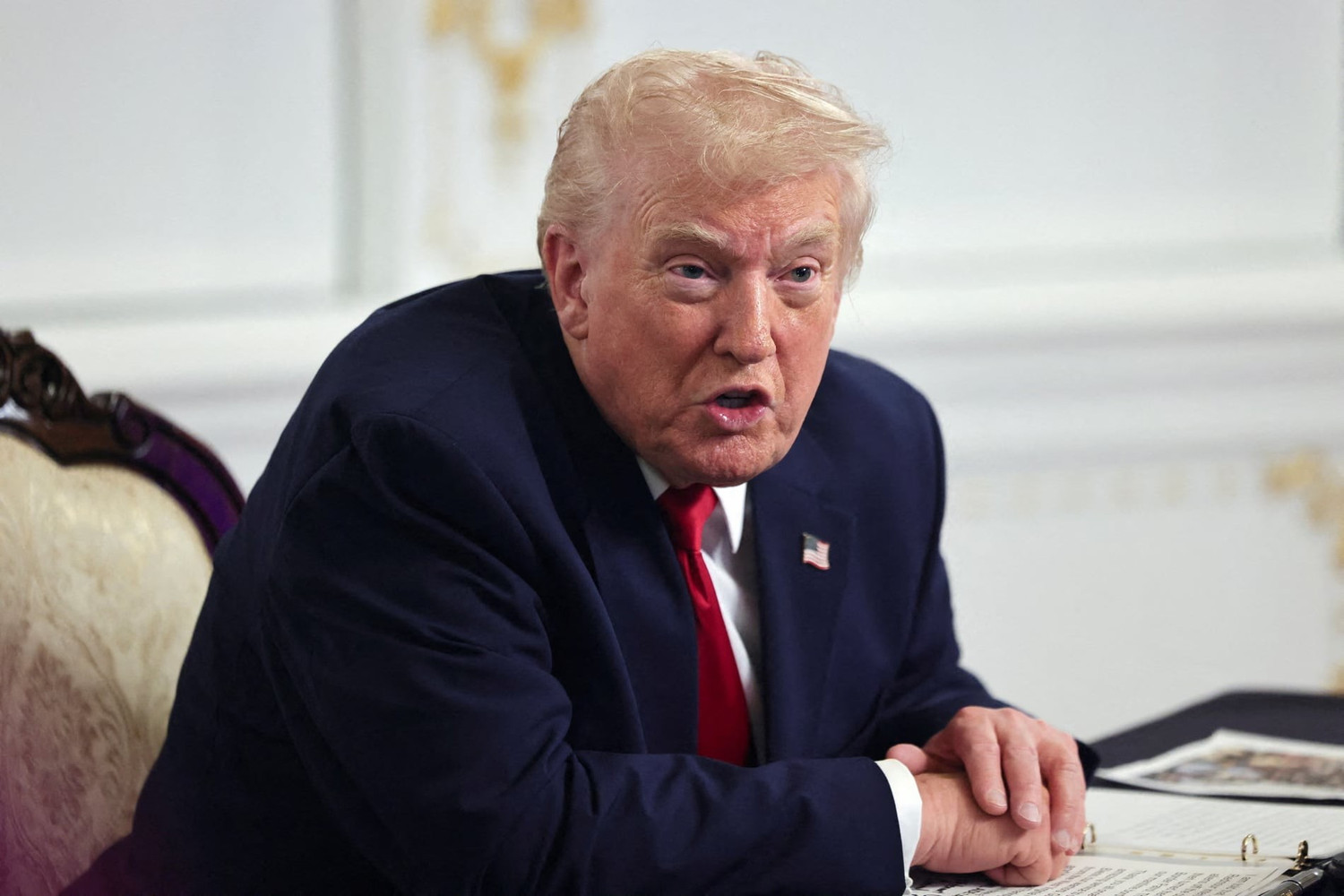 Tổng thống Mỹ Trump cảnh báo 'đóng cửa không phận' Venezuela