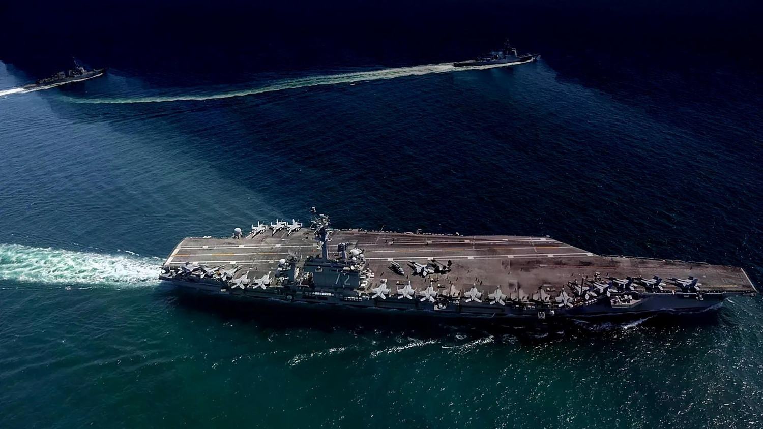 Iran tập kích tàu sân bay USS Abraham Lincoln bằng tên lửa đạn đạo, Mỹ lên tiếng