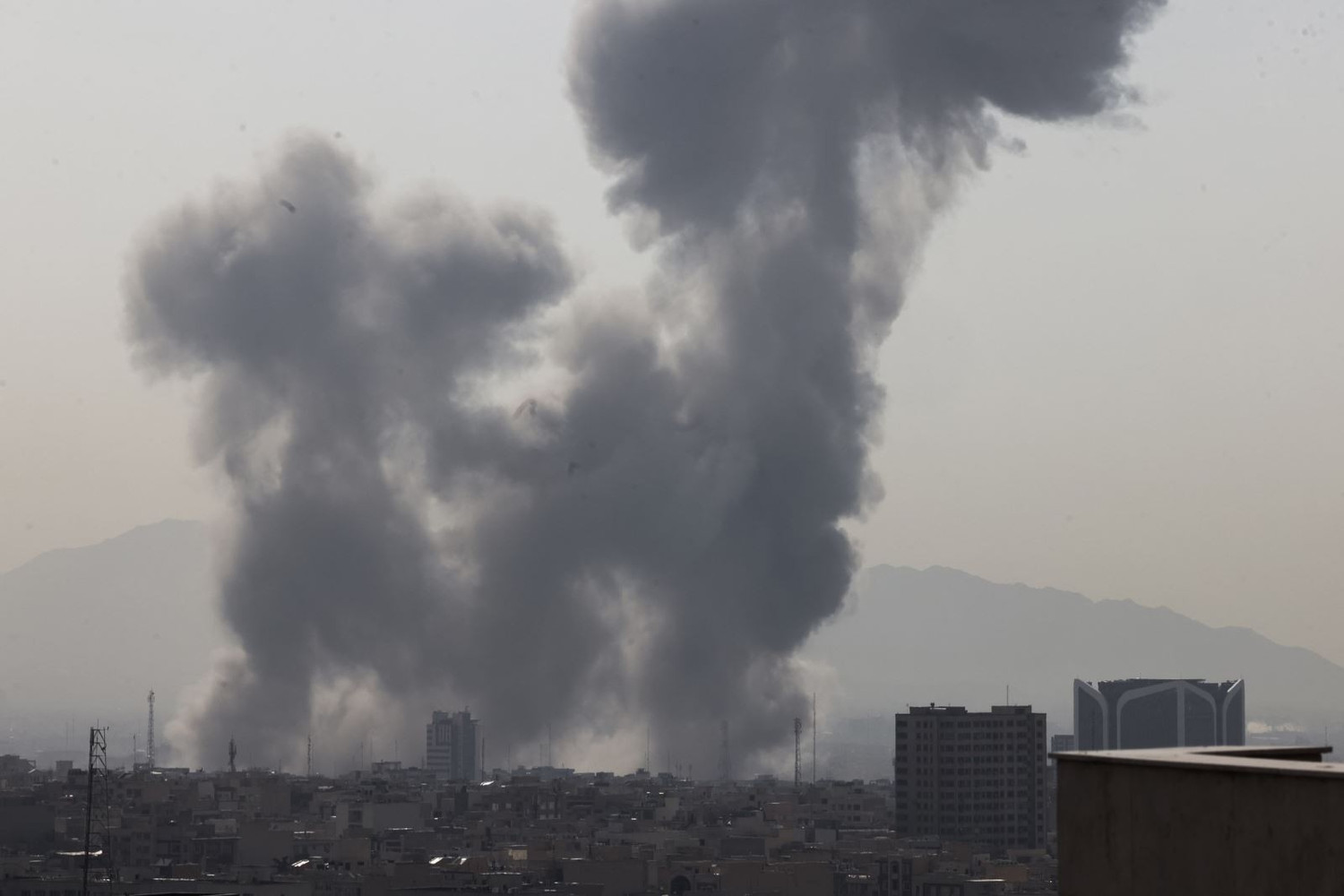 Chuyên gia Nga: Chiến dịch tấn công trên bộ của Mỹ tại Iran là bất khả thi