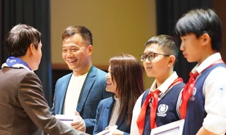 Hơn 2.500 chuyên gia đồng hành cùng chiến dịch 'Không một mình'