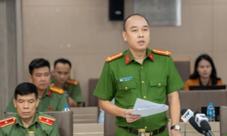 Đại tá Nguyễn Đức Long, thông tin tại cuộc họp báo. Ảnh: Phạm Nam.