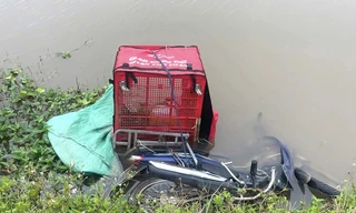 Phát hiện thi thể shipper dưới mương nước ở Ninh Bình