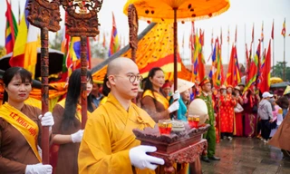 Bí thư Tỉnh ủy Ninh Bình gióng trống khai hội chùa Bái Đính