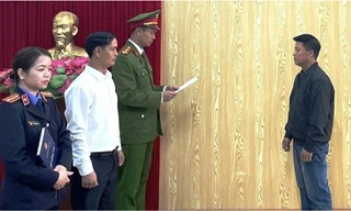 Sản xuất 12.000 chai giấm ăn giả bằng công thức ‘axit axetic công nghiệp pha nước lã’